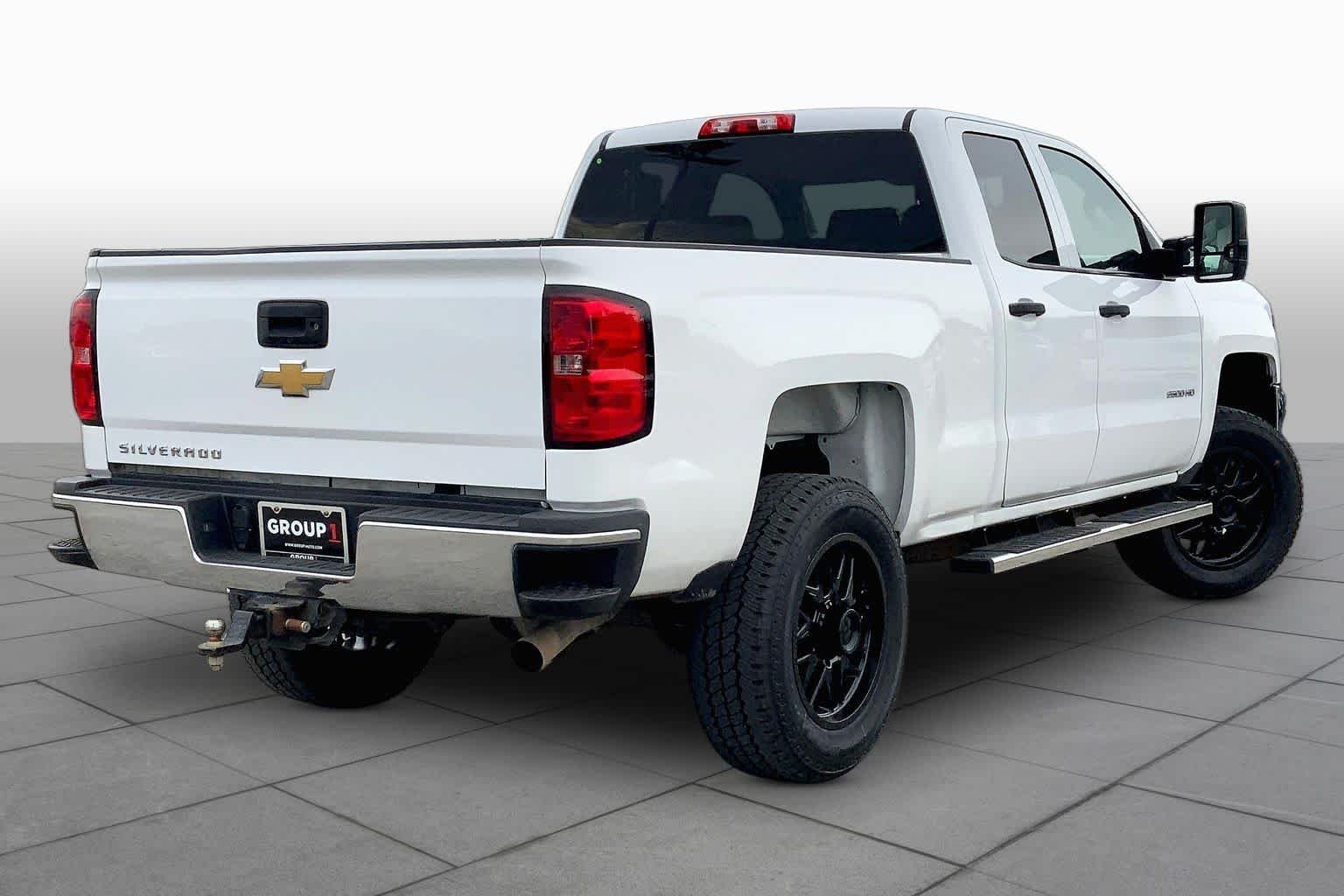 Used 2015 Summit White Chevrolet Work Truck image 12