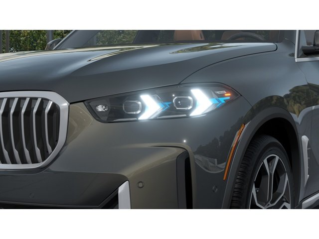 New 2026 Dravit Grey Metallic BMW sDrive40i image 6