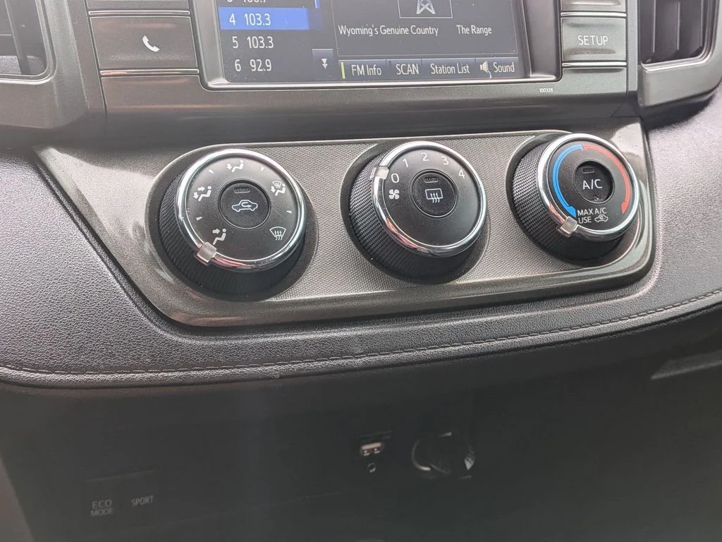Used 2015 Black Toyota LE image 15