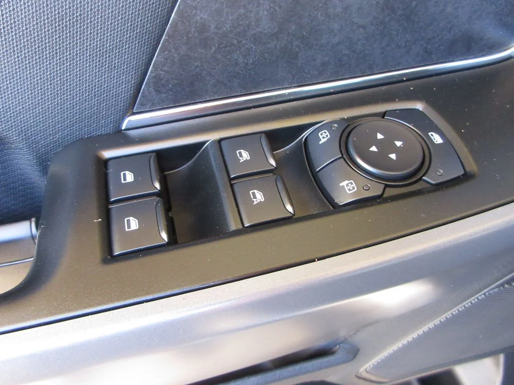 New 2026 Oxford White Ford XLT image 11