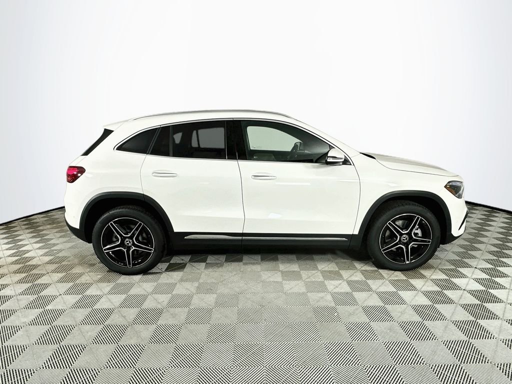 New 2026 Polar White Mercedes-Benz GLA 250 image 8