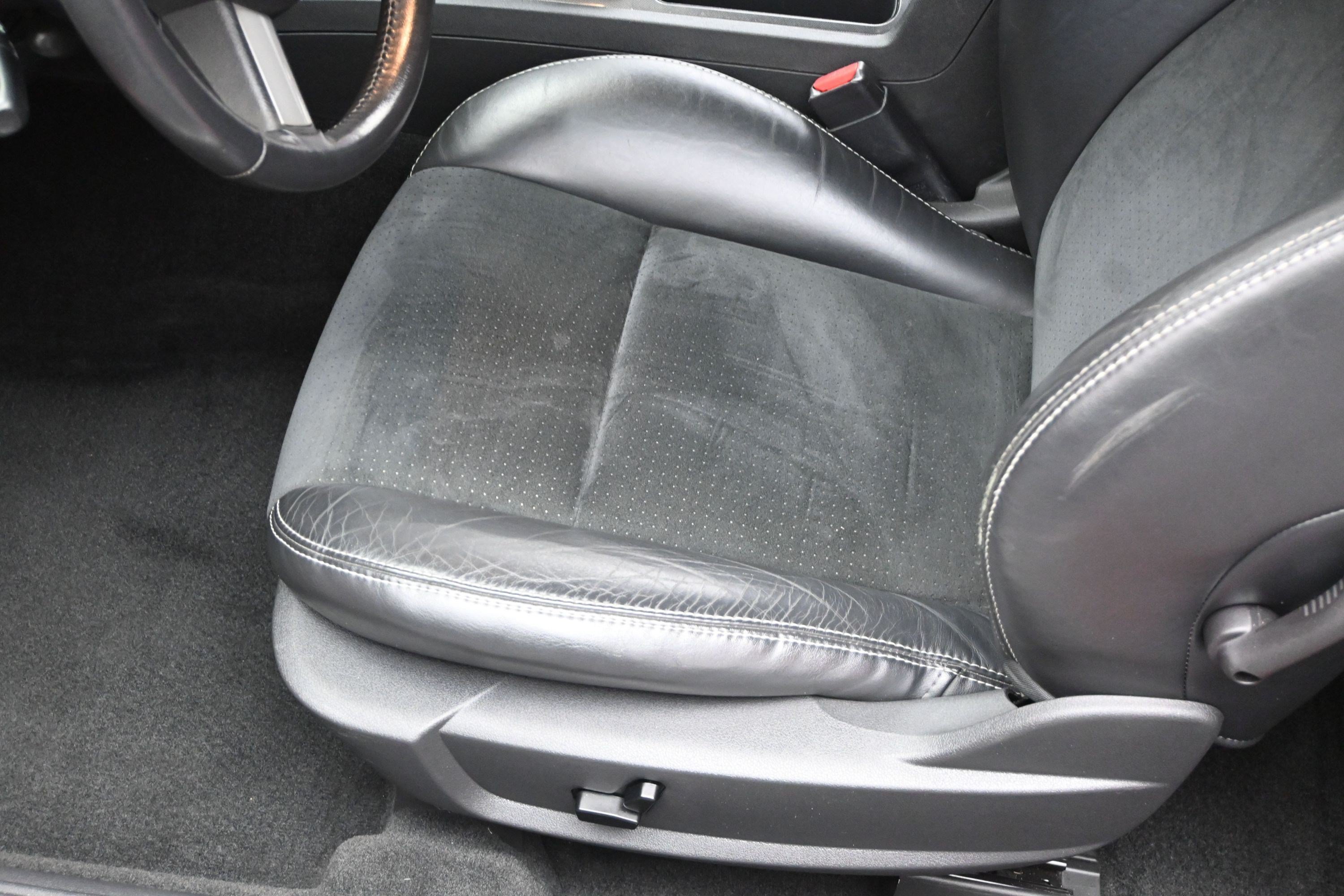 Used 2009 Hemi Orange Pearl Dodge SRT8 image 11