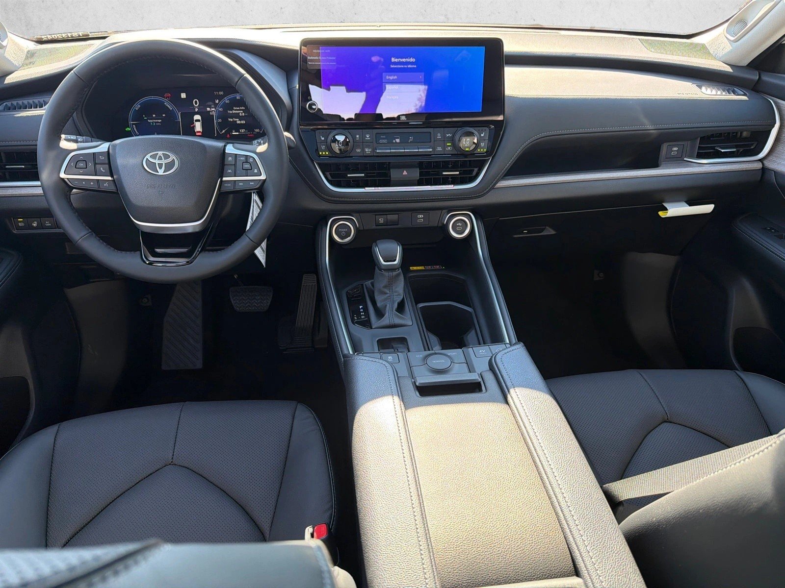 New 2026 Wind Chill Pearl Toyota Hybrid Limited image 23