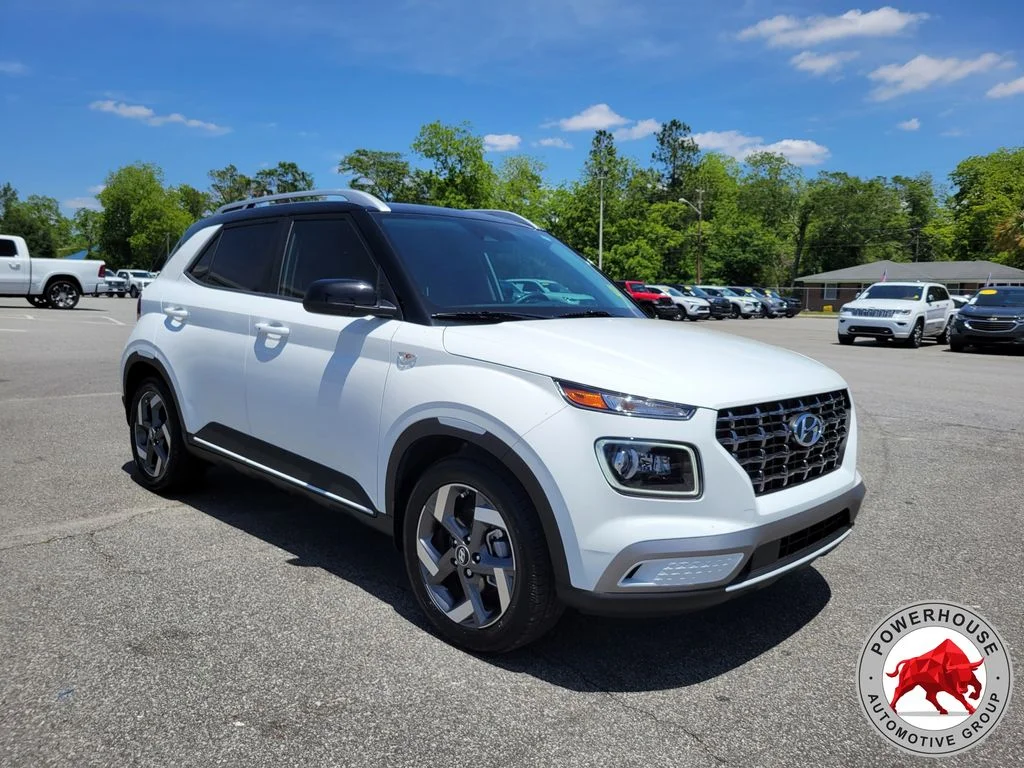 Used 2025 White Hyundai Limited image 9