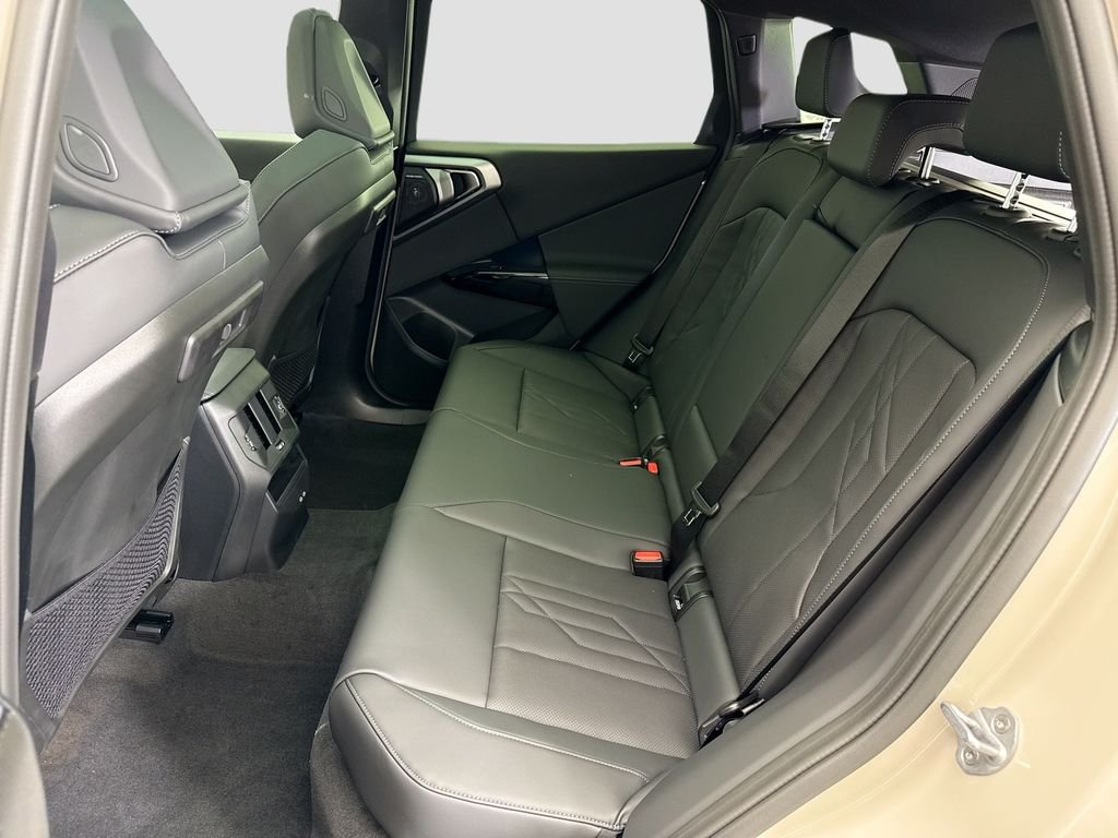 Used 2026 Gray Metallic BMW 30 xDrive image 21