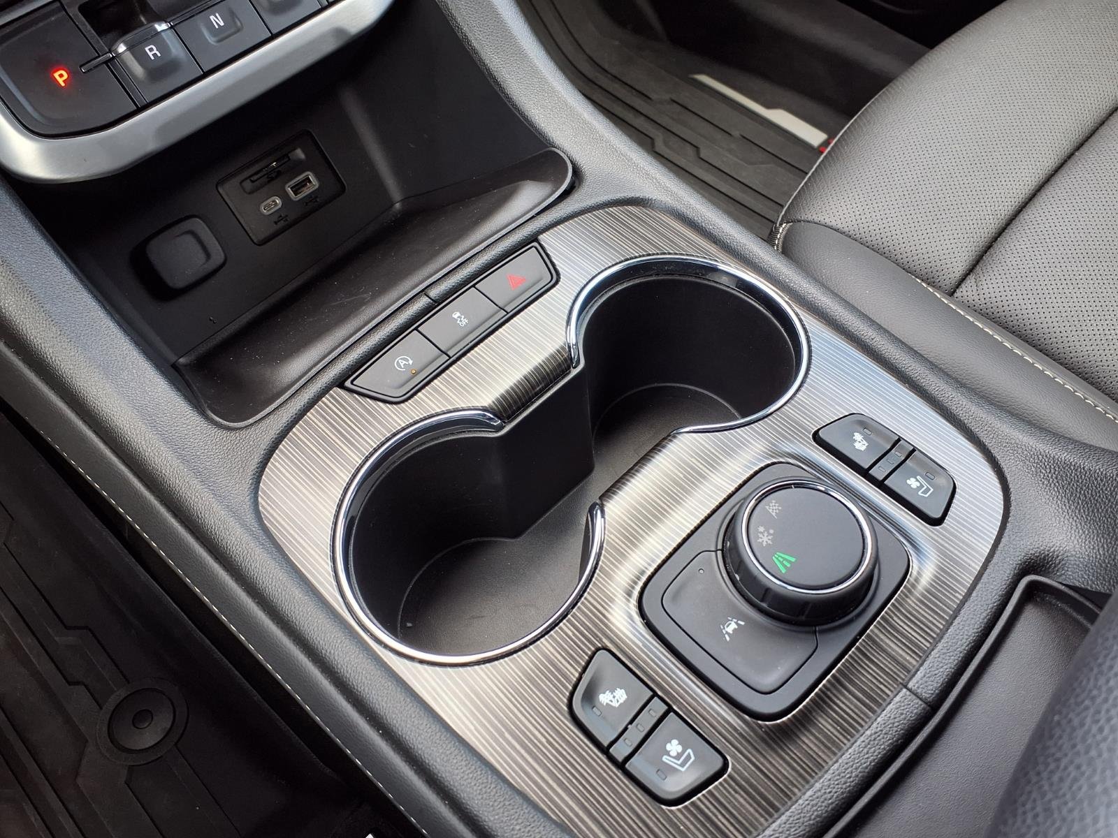 Used 2023 Black GMC SLT image 5