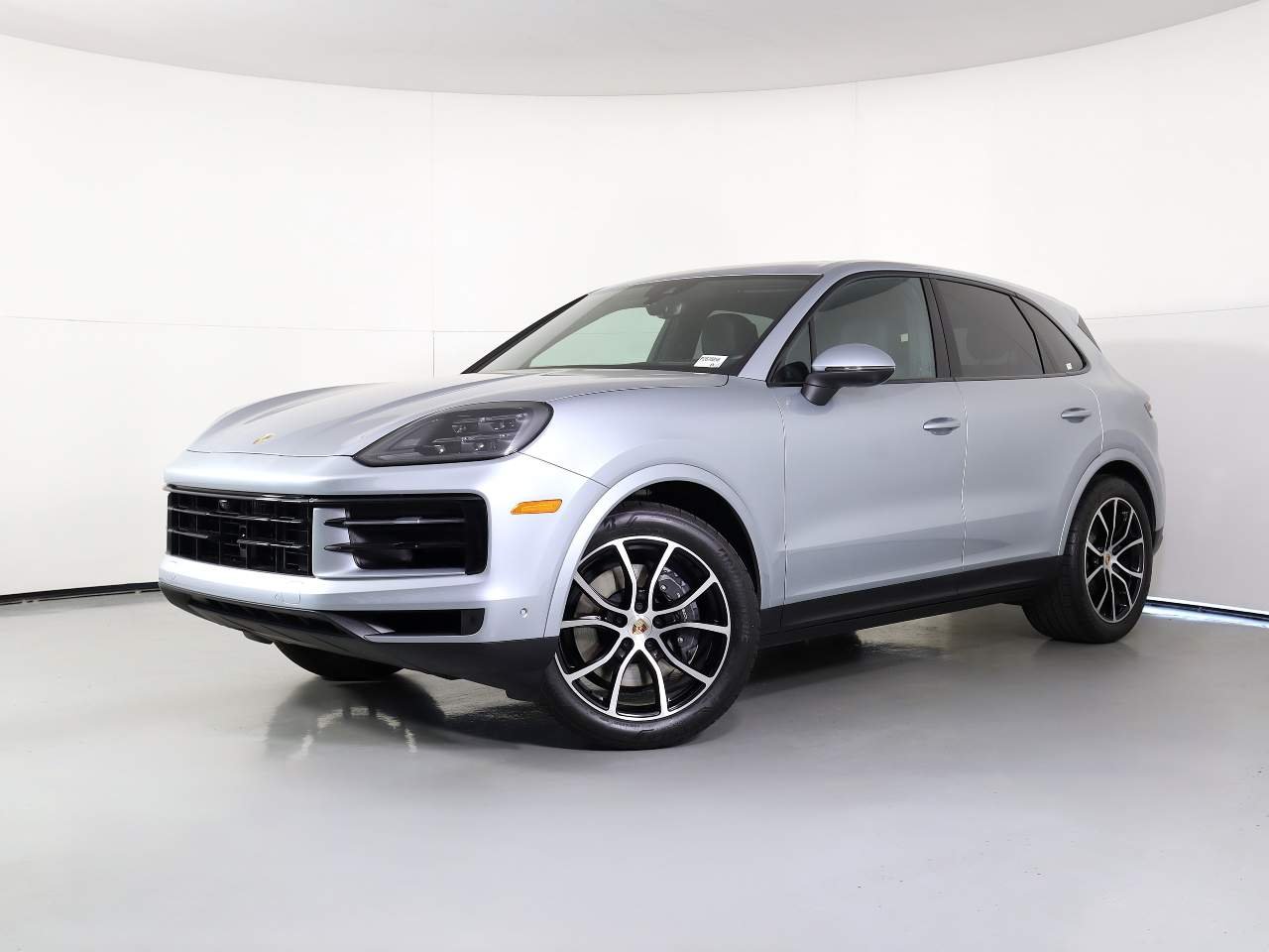 2025 Porsche Cayenne -'s photo