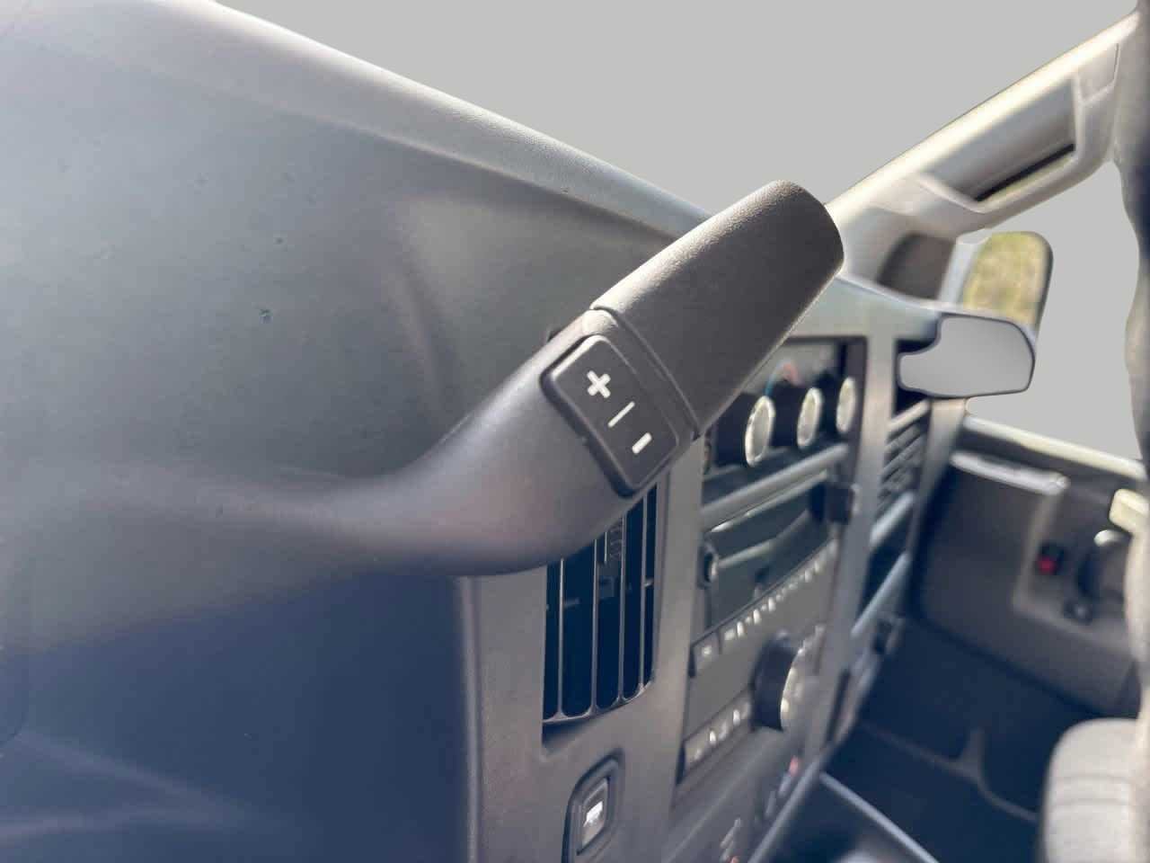 2025 Chevrolet Express Passenger LS - Photo 21