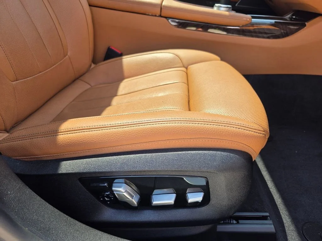 Used 2020 Mineral White Metallic BMW 745e xDrive iPerformance image 31