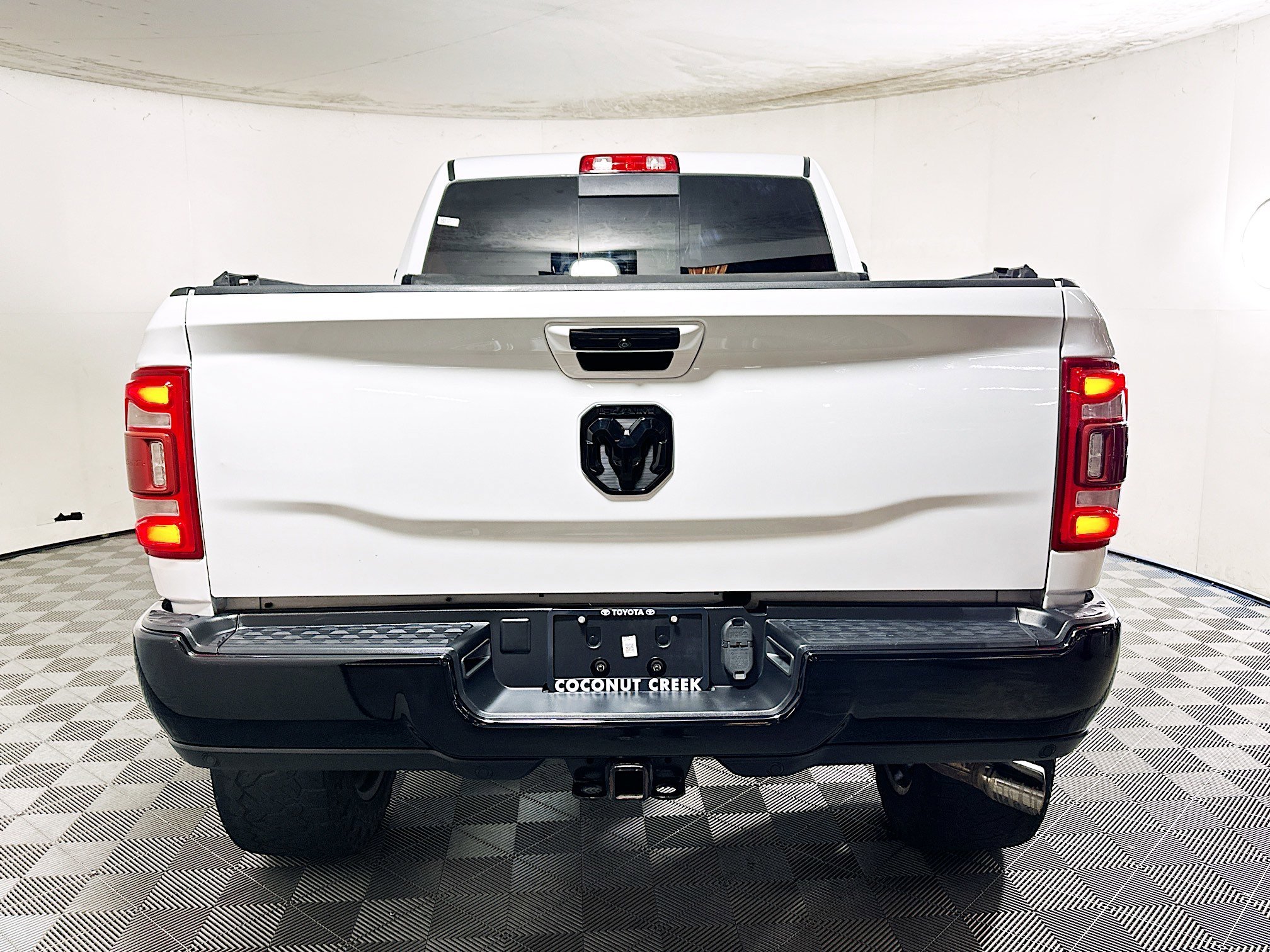 2022 Ram 2500 thumbnail 6