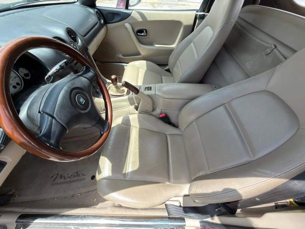 Used 2000 Red Mazda LS image 8