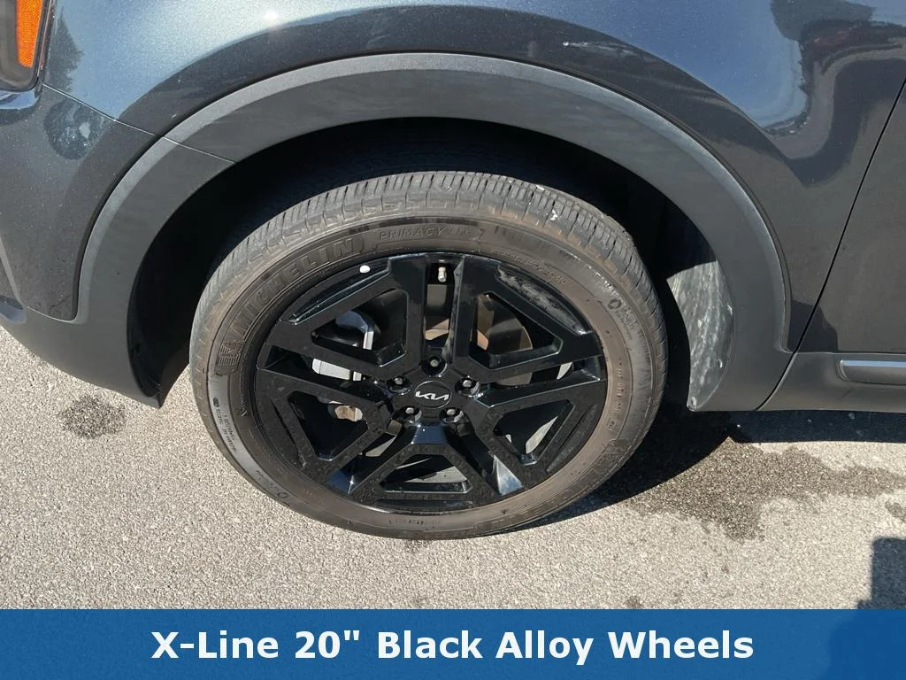 Used 2023 Gravity Gray Kia EX X-Line image 5