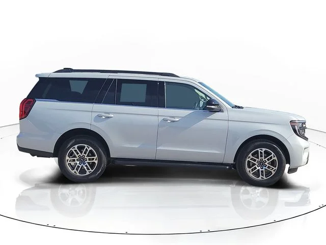 New 2026 Silver Metallic Ford Active image 4