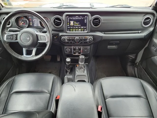 Used 2022 Gray Jeep Overland image 12