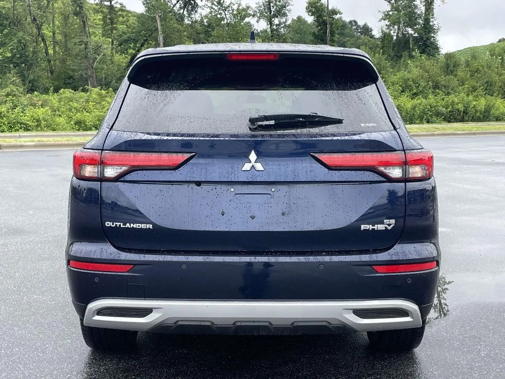 2025 Mitsubishi Outlander Plug-in Hybrid SE - Photo 28