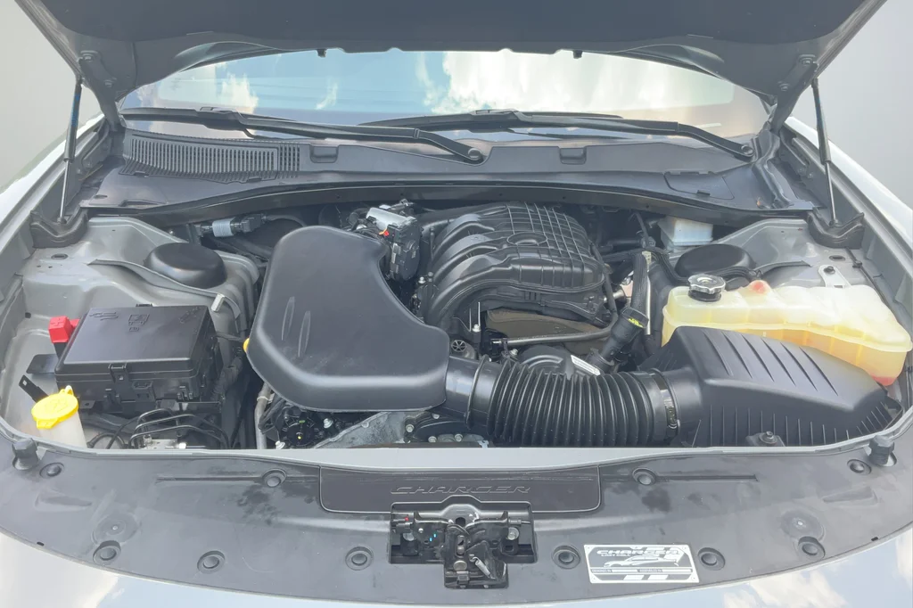 Used 2023 Gray Dodge SXT image 23