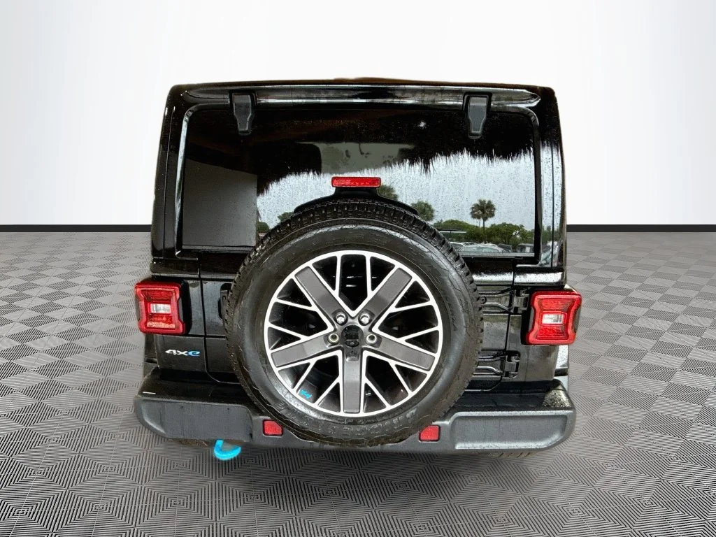 Used 2023 Black Jeep Sahara 4xe image 7