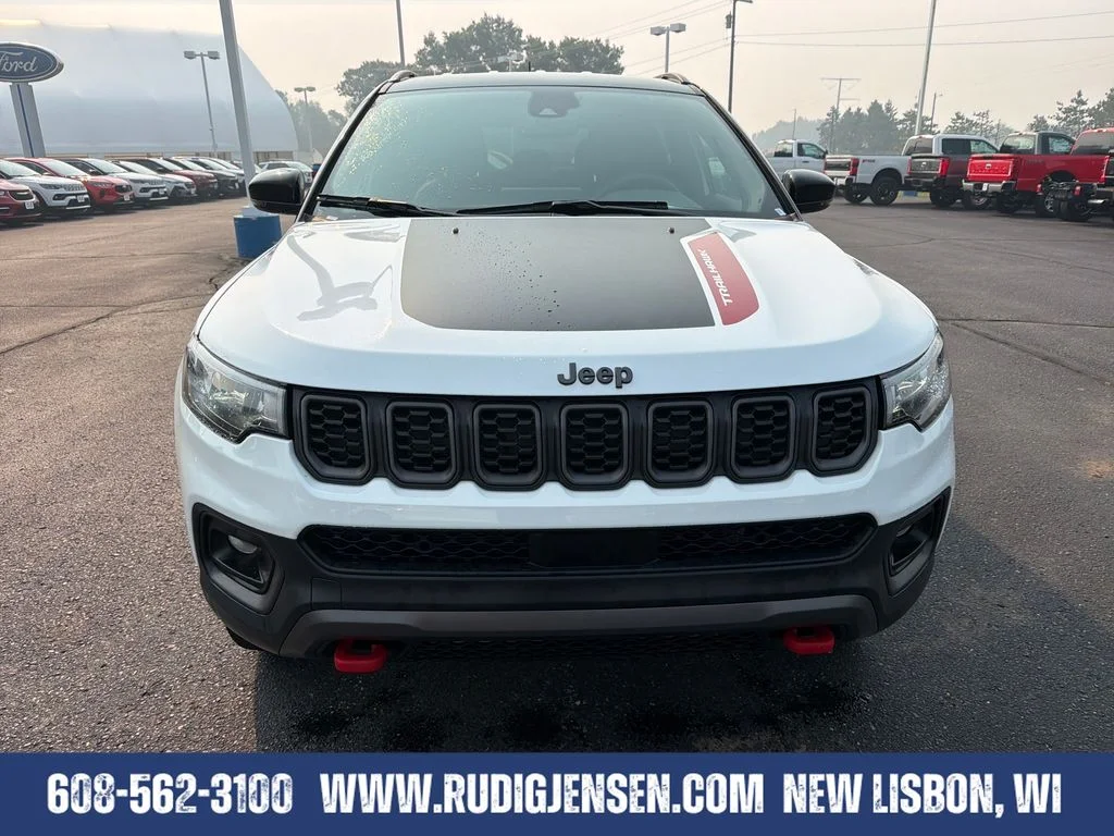 Used 2025 White Jeep Trailhawk image 8