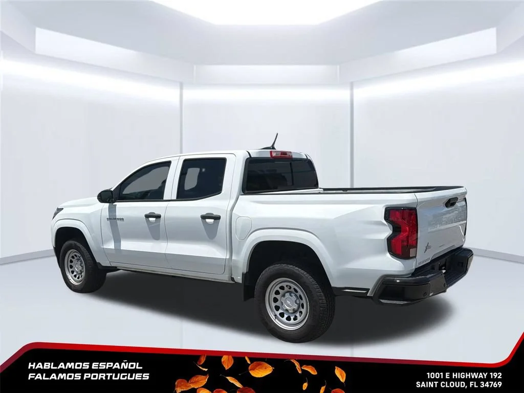 Used 2026 Summit White Chevrolet WT image 4