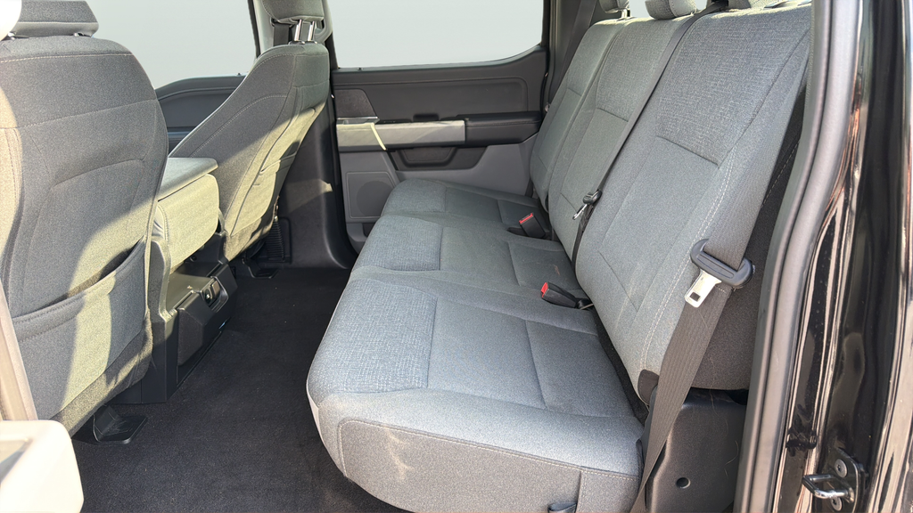 Used 2025 Black Metallic Ford XLT image 18