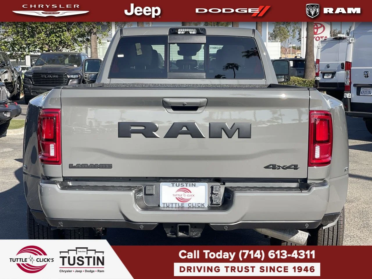 New 2027 Ceramic Gray Clear-Coat Exterior Paint RAM Laramie image 11
