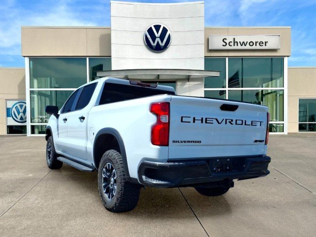 Used 2024 Summit White Chevrolet ZR2 image 4