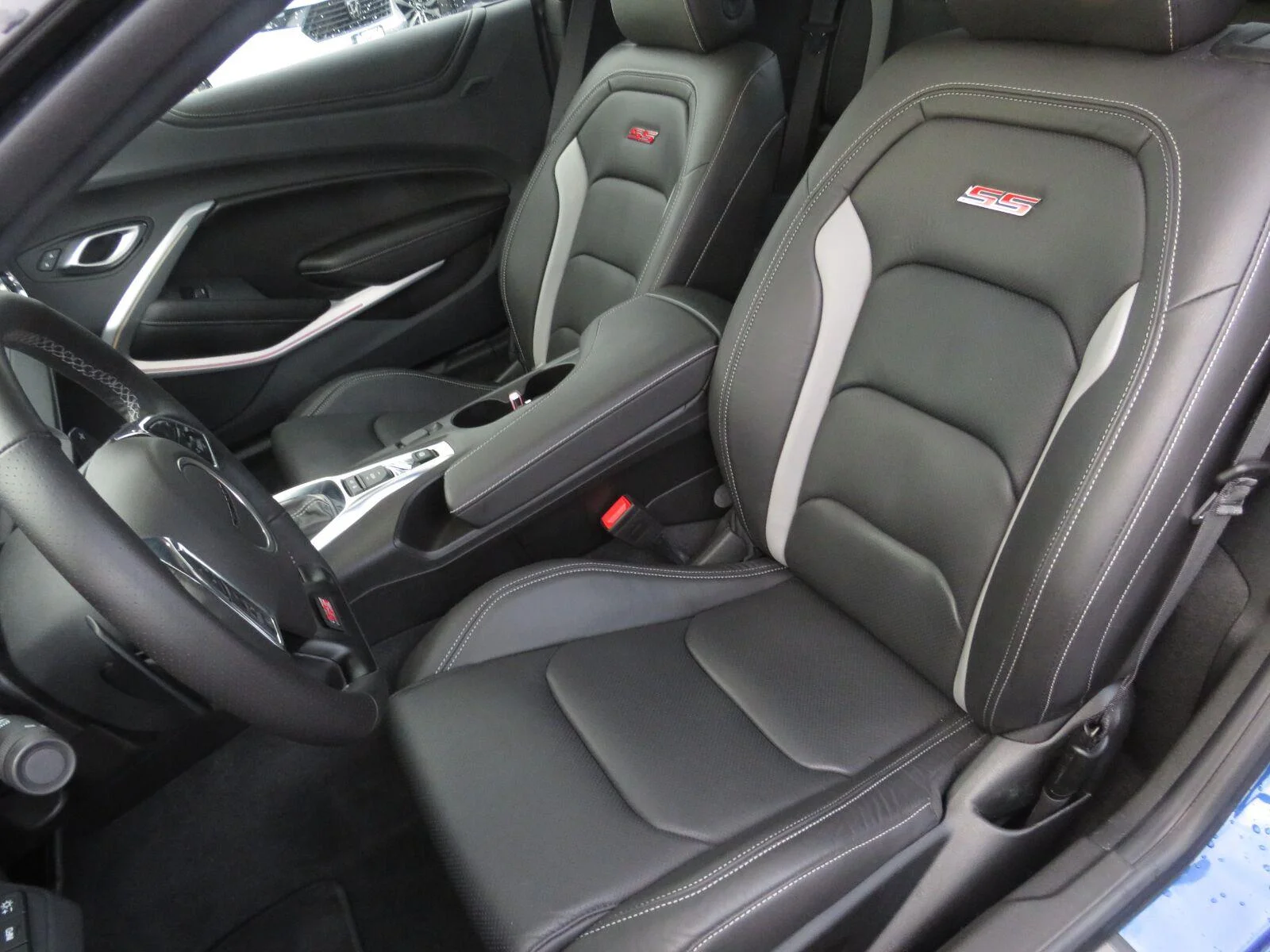 Used 2024 Riverside Blue Metallic Chevrolet 2SS image 21