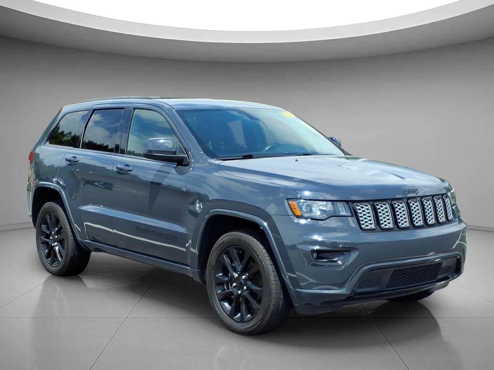 2018 Jeep Grand Cherokee Altitude 4WD's photo