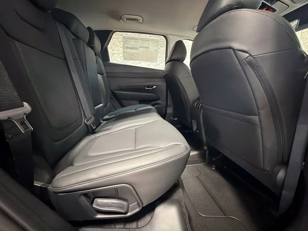 New 2026 Hampton Gray Hyundai SEL Plus image 13