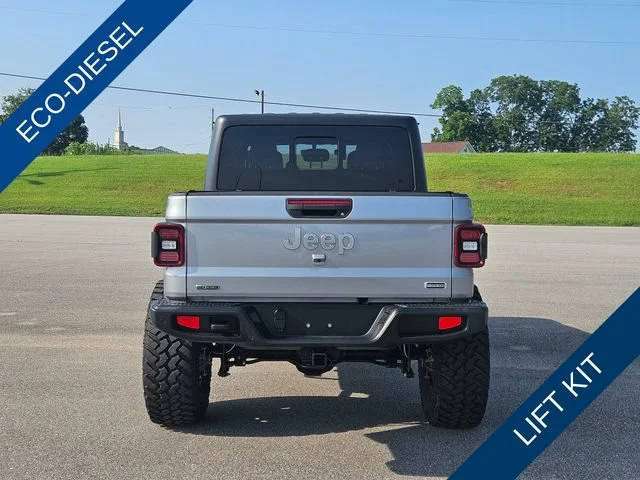 Used 2021 Silver Jeep Overland image 4