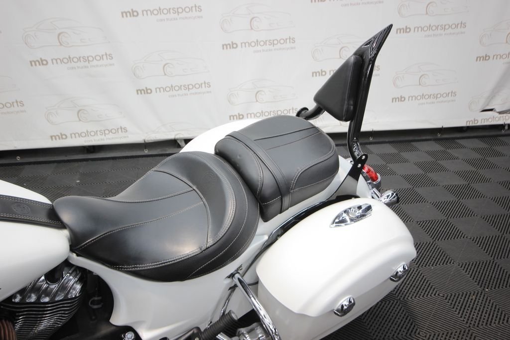 Used 2017 White Indian N17TCNAAAS image 18