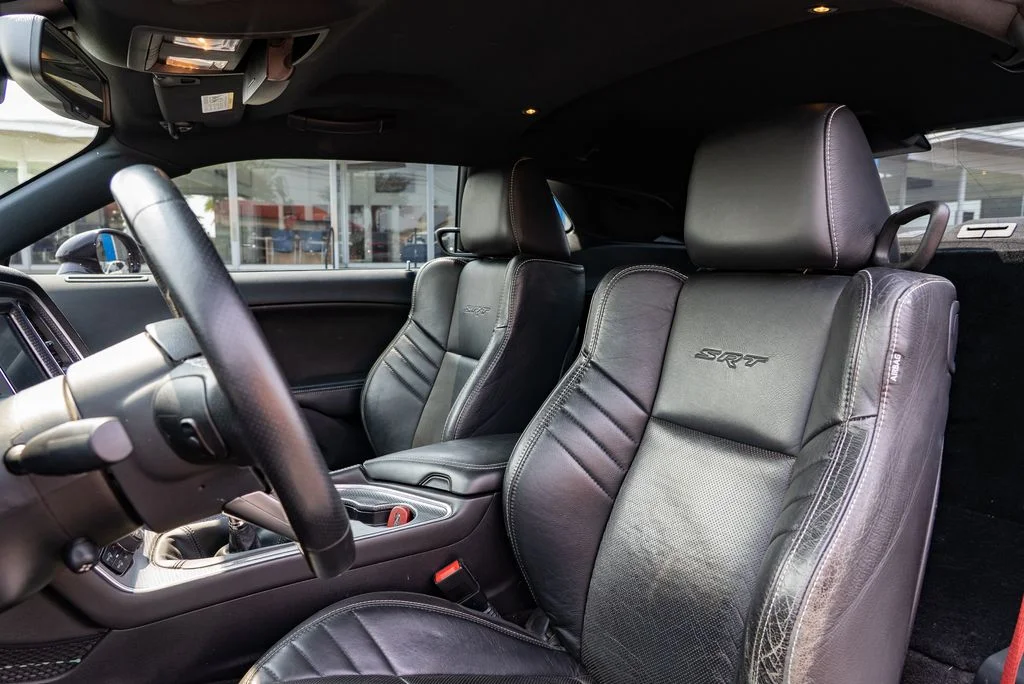 Used 2015 Pitch Black Clearcoat Dodge SRT Hellcat image 22