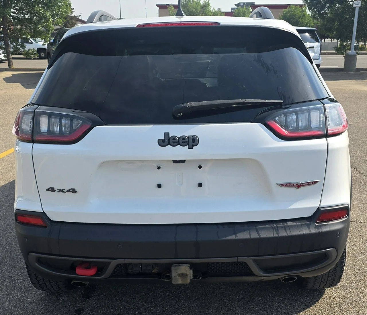 Used 2020 White Jeep Trailhawk Elite image 4