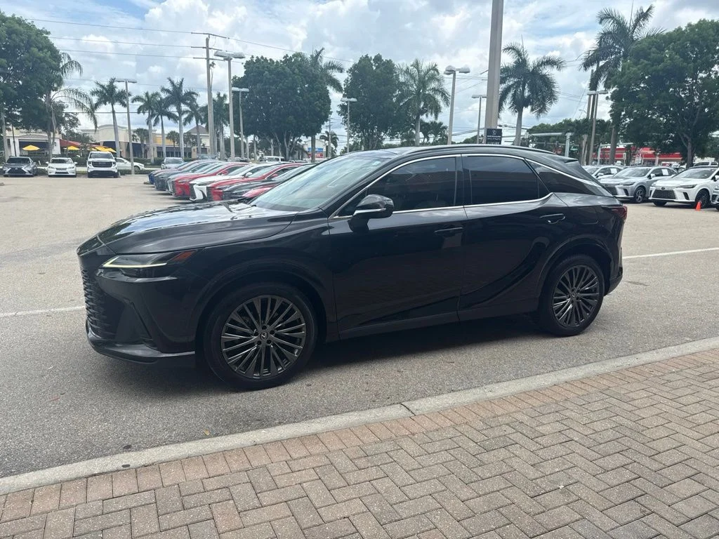 Certified Used 2023 Black Lexus 350 Luxury image 5