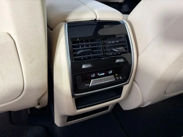 Used 2020 Black BMW sDrive40i image 33