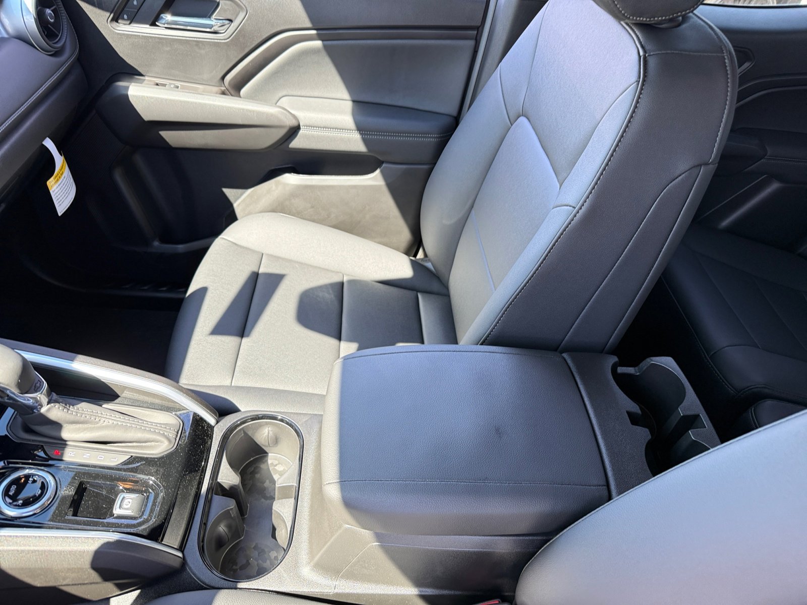 2026 Chevrolet Colorado LT - Photo 14