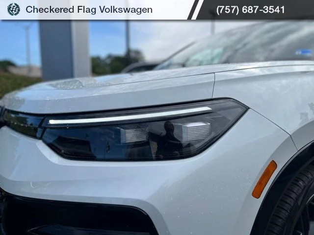 New 2026 White Volkswagen 2.0T SE R-Line Black image 11