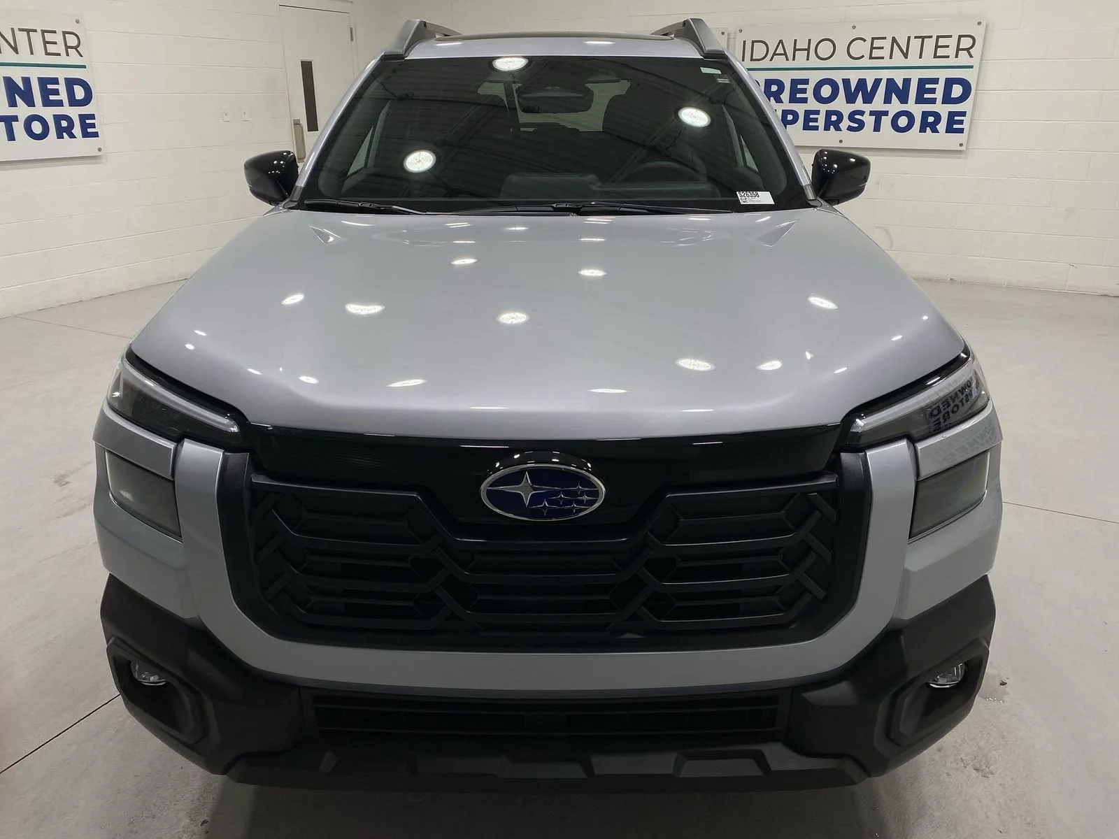 New 2026 ICE SILVER METALLIC Subaru Premium image 3