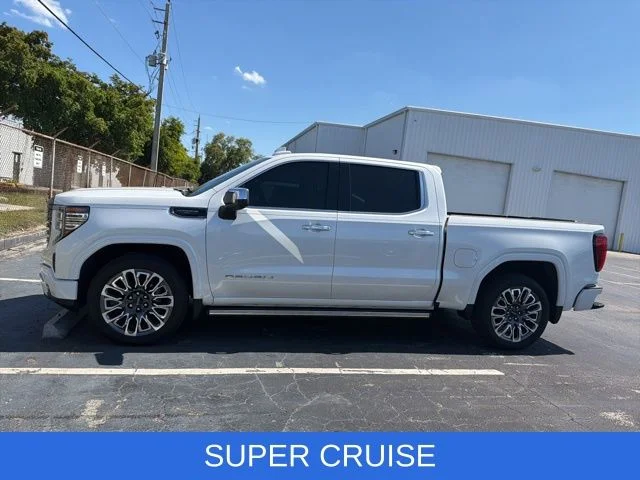 Used 2024 White GMC Denali Ultimate image 4