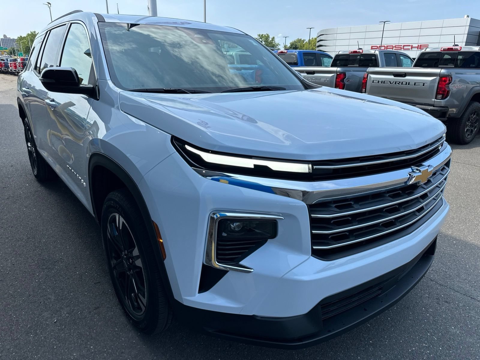New 2027 Polar White Tricoat Chevrolet LT with Sun and Wheel Package - Exotex Seating image 3
