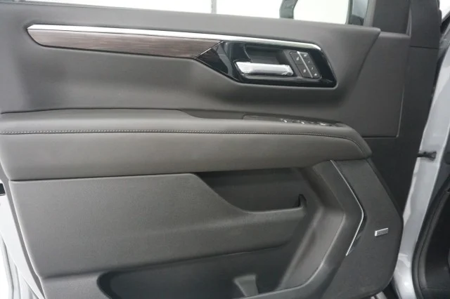 New 2026 Sterling Gray Metallic Chevrolet LT image 19