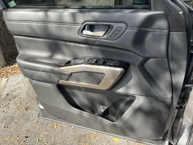 Used 2024 Gray Nissan Platinum image 29