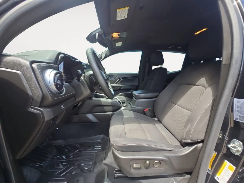 Used 2023 Black Chevrolet LT image 9