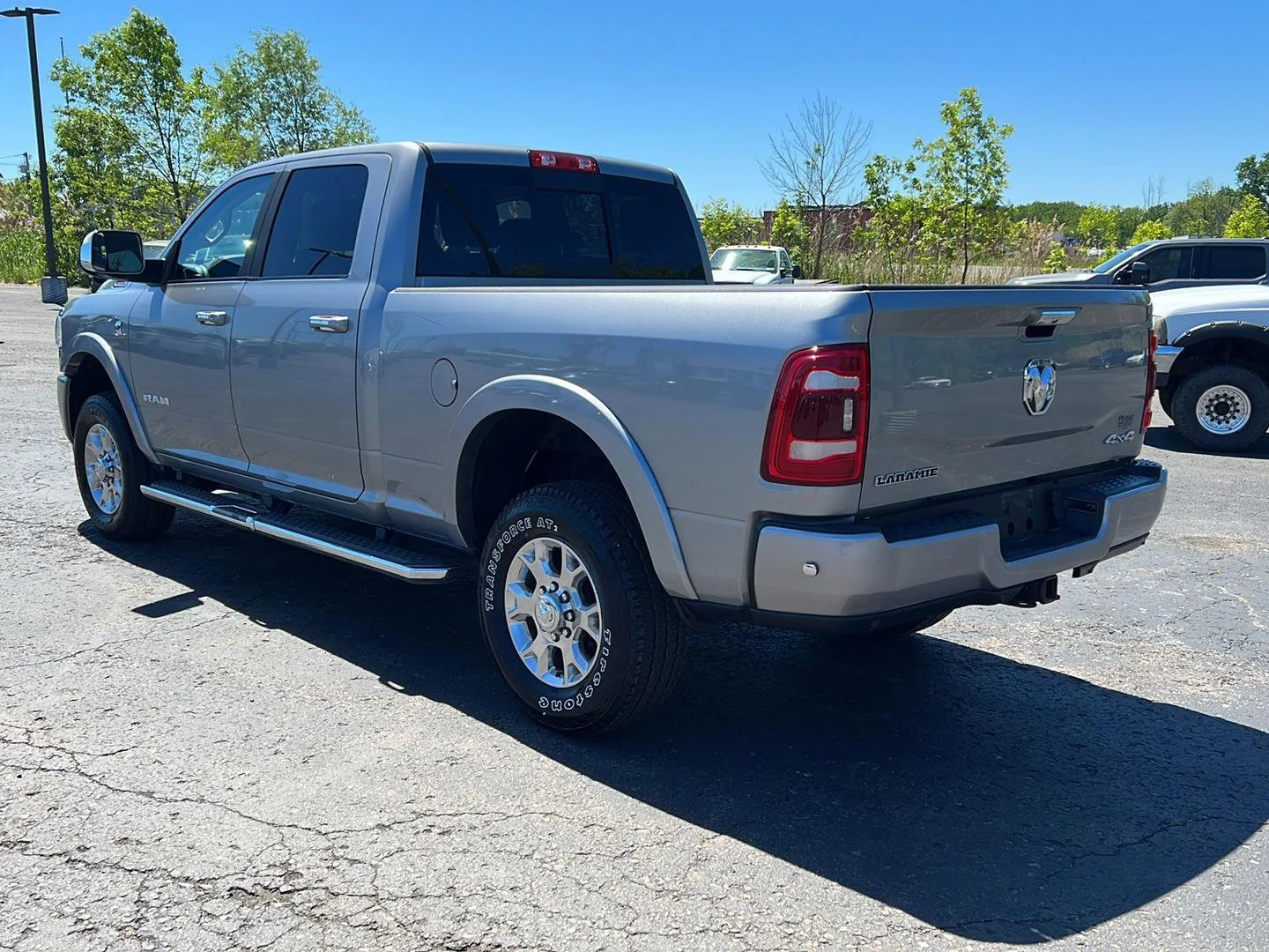 Used 2022 Billet Silver Metallic Clearcoat Ram Laramie image 3