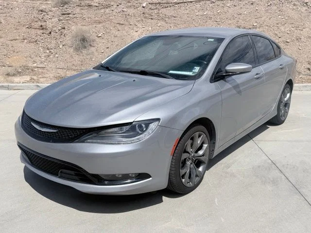 2015 Chrysler 200 S