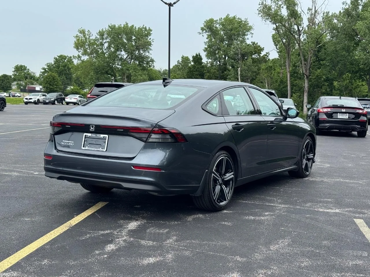 Certified Used 2026 Meteorite Gray Metallic Honda SE image 4