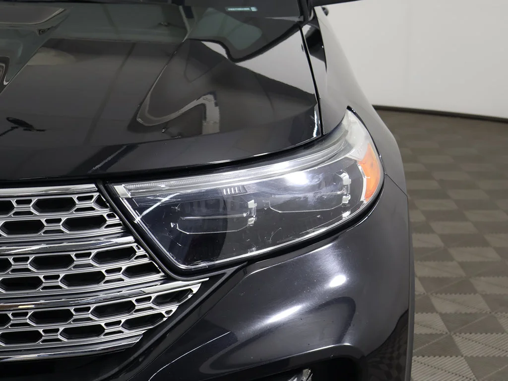 Used 2022 Black Ford Limited image 18