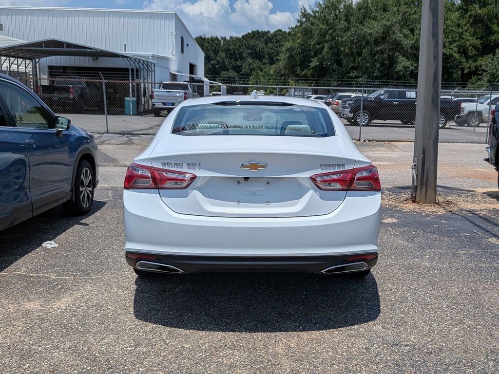Used 2019 White Chevrolet Premier image 3