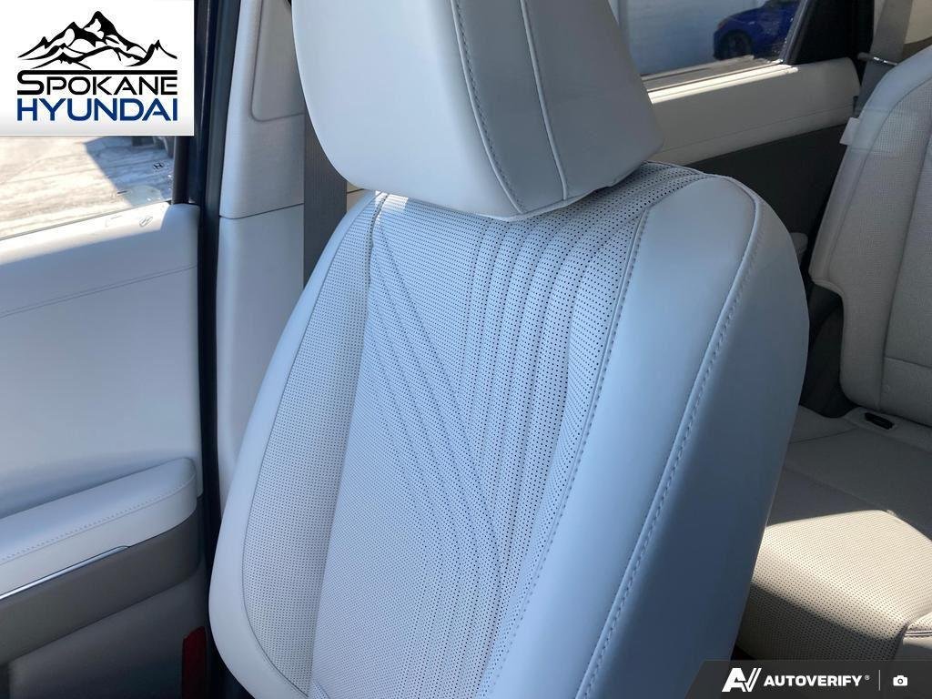 New 2026 Classy Blue Pearl Hyundai SEL Premium 7P image 23