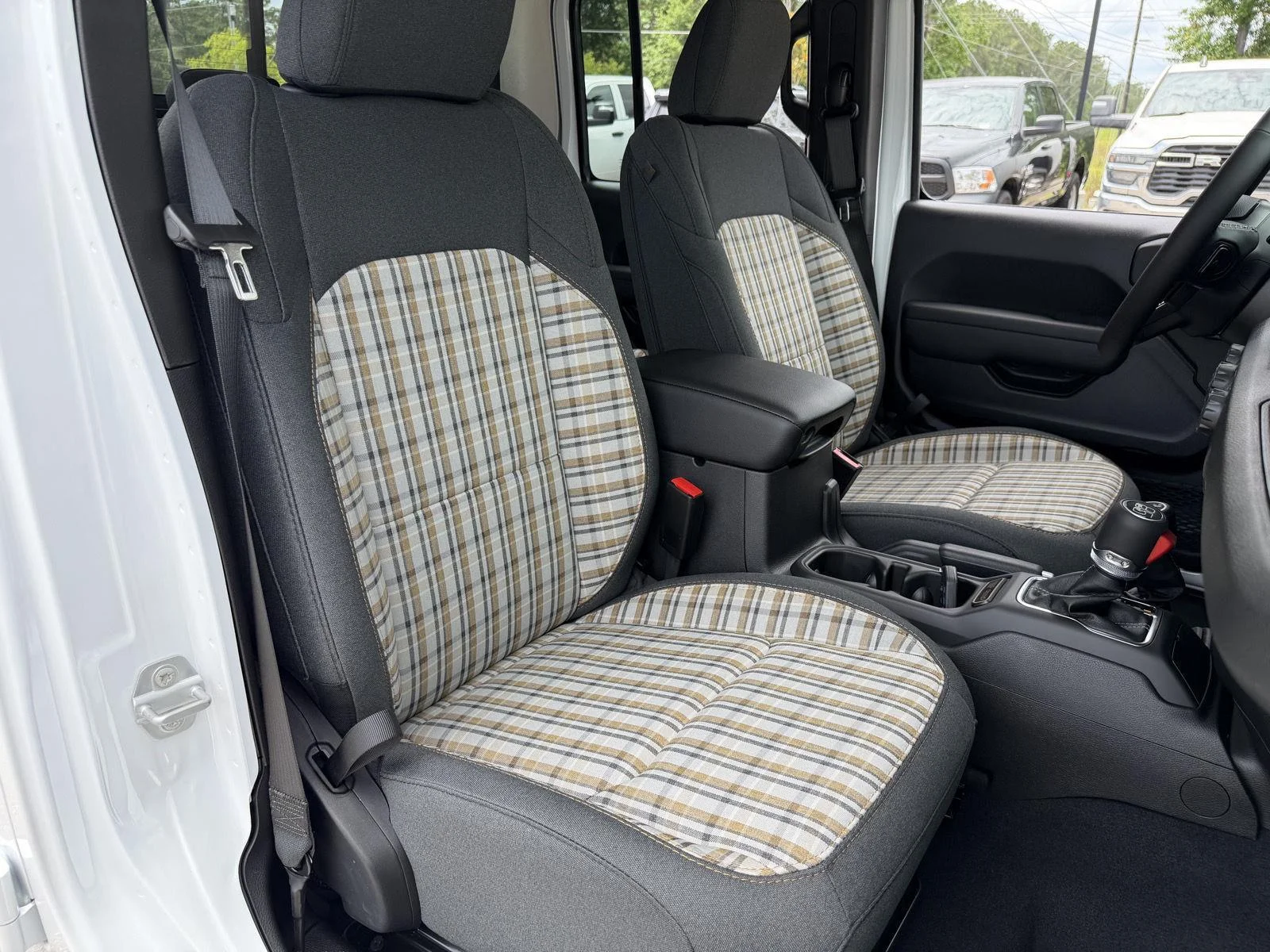 New 2026 Bright White Clearcoat Jeep 85th Anniversary Edition image 22